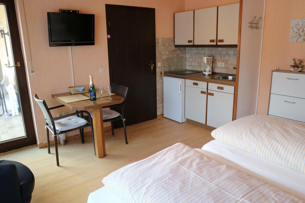 Gaestehaus Preuss Ellenz-Poltersdorf Luaran gambar